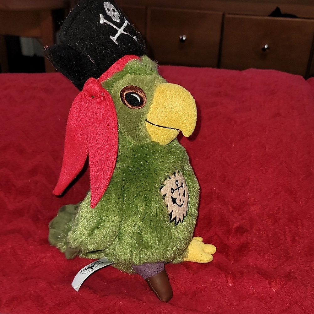 Disney Pirates of the Caribbean Parrot Plush 9" Green Pirate Peg-Leg & Hat